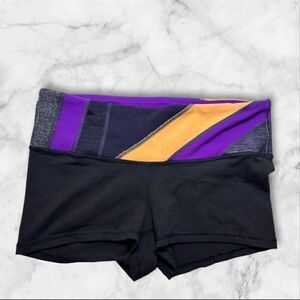 Lululemon Size 8 Black Shorts